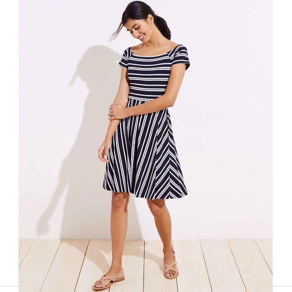 NWT $70 LOFT Plus [ 16 16W‎ ] Striped Wrap Back Flare Dress in Blue White #T1512 - Picture 15 of 15